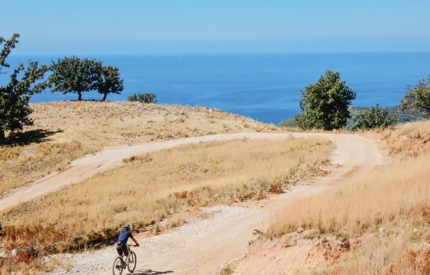 Voyage à vélo Albanie : L\'Albanie à vélo électrique Voyage à vélo - L\'Albanie à vélo électrique