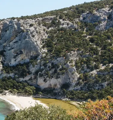 Sardaigne, entre mer et montagne