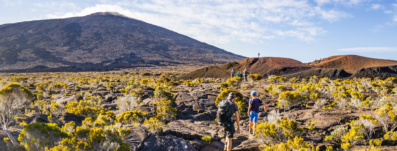 randonneurs-piton-de-la-fournaise