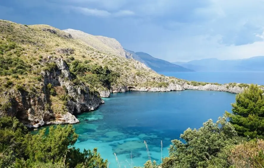 Plage de Baia Degli Infreshi parc national de Cliento