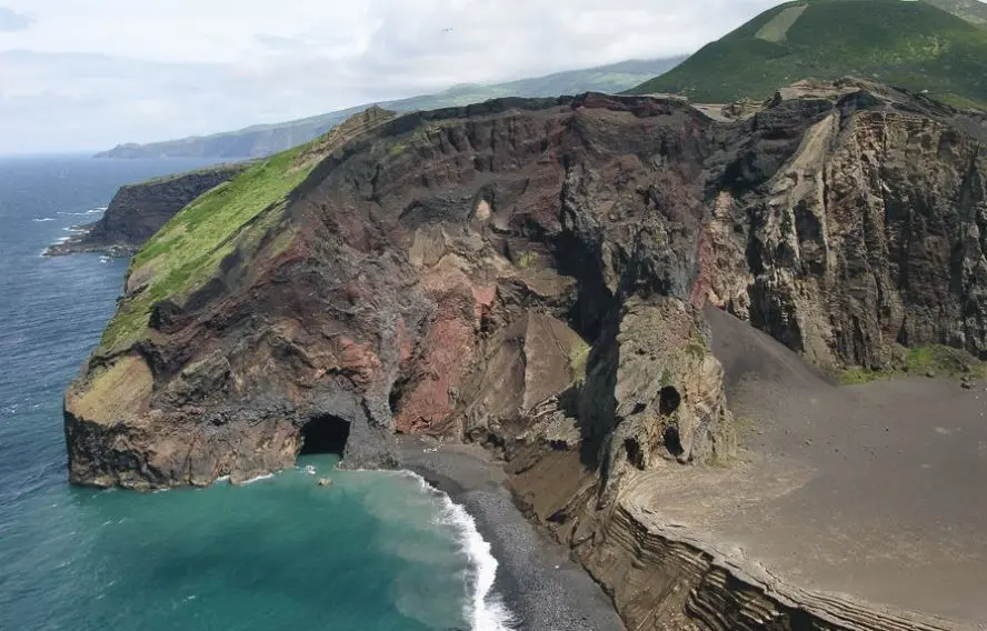 F. Cochard Île de Faïal en randonnée liberté