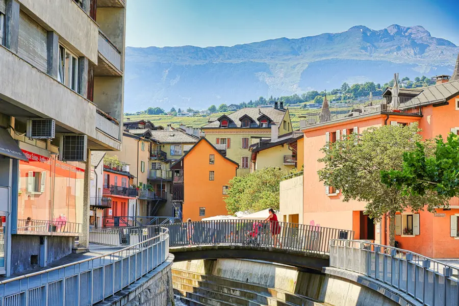 Voyage à vélo - Suisse : D\'Oberwald à Genève à vélo, route du Rhône