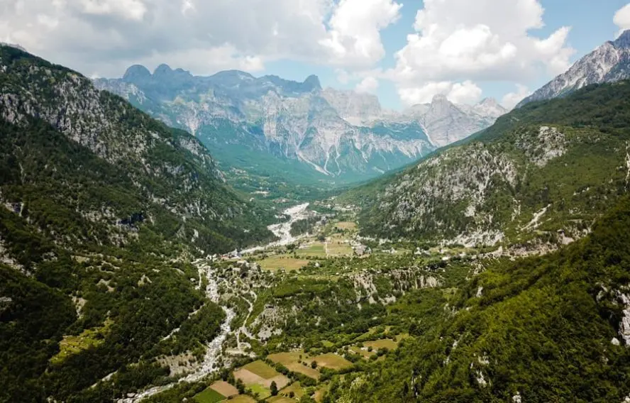 Evasion Albanie
