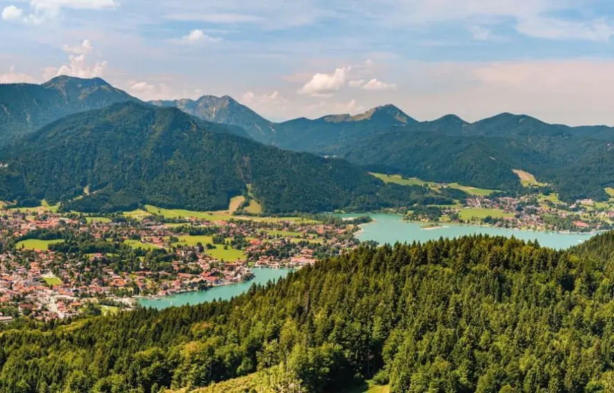 Panorama sur le village de Tegernsee, en Allemagne