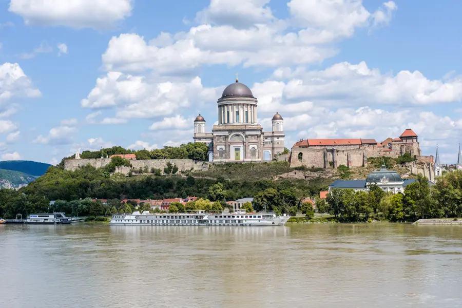 Voyage à vélo - De Vienne à Budapest à vélo, fil du Danube