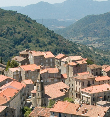 village-dans-les-montagnes-corses