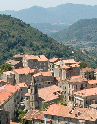 village-dans-les-montagnes-corses