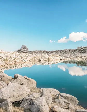 maarten-unsplash lac-bastiani-gr20-sud