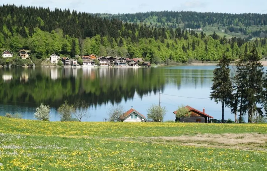 La clandestine, randonnée itinérante dans le Jura