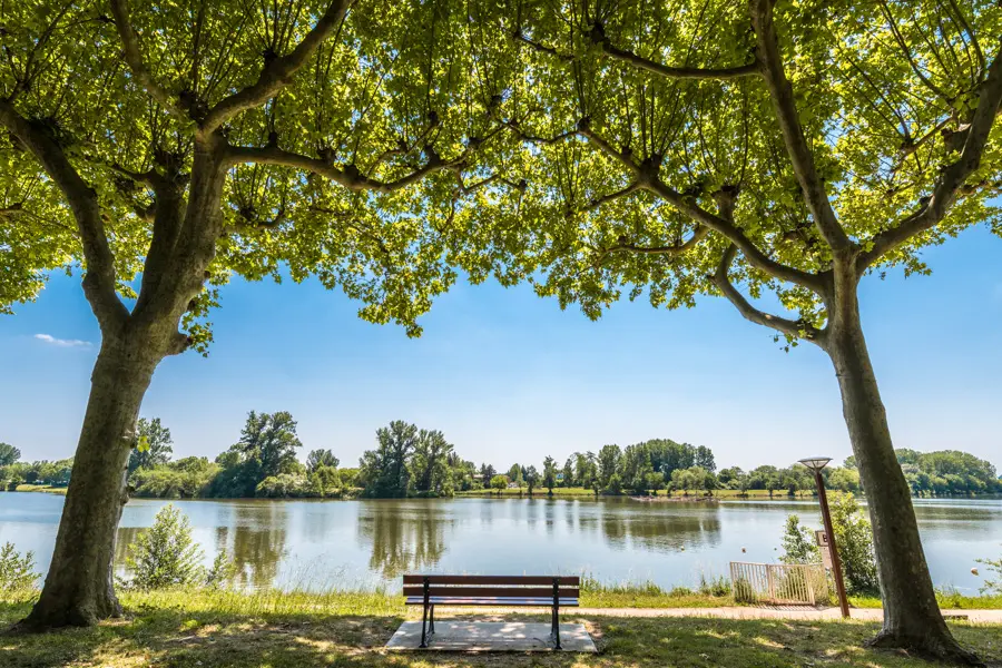Le canal de la Garonne à vélo