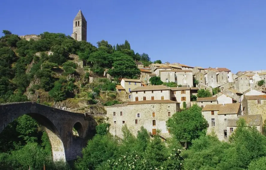 Randonnée près du village d'Olargues