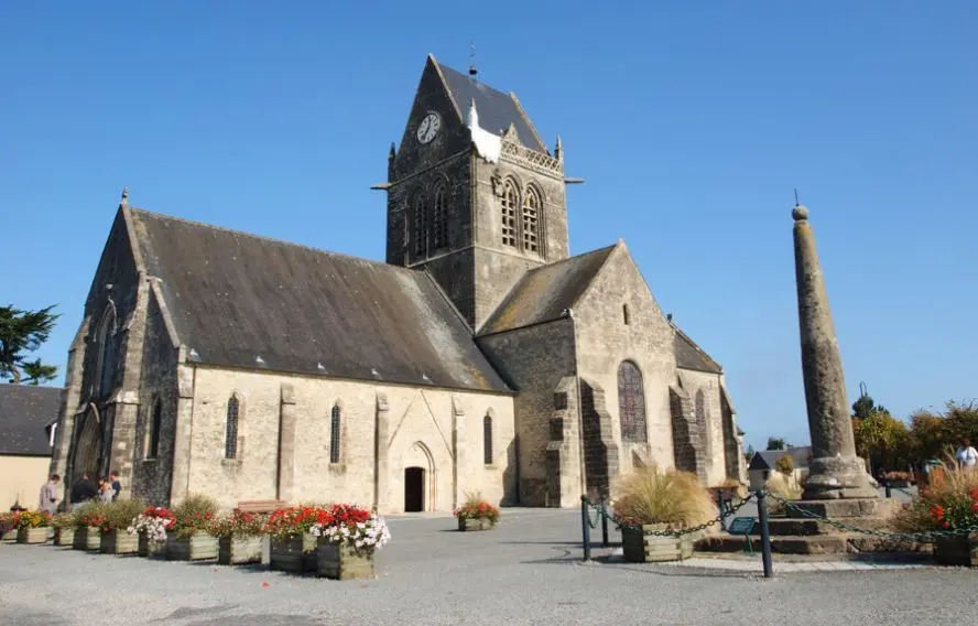 Célèbre village de Sainte-Mére l'Eglise