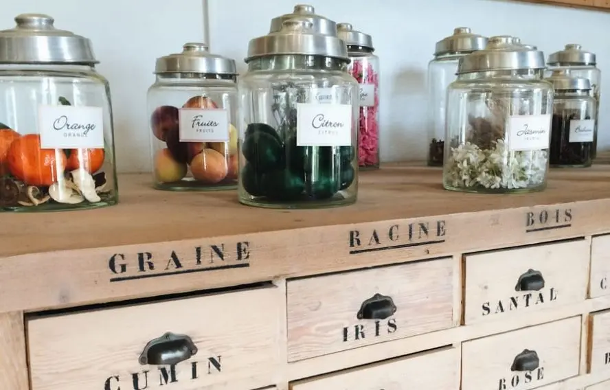 Boutique de parfums, Grasse