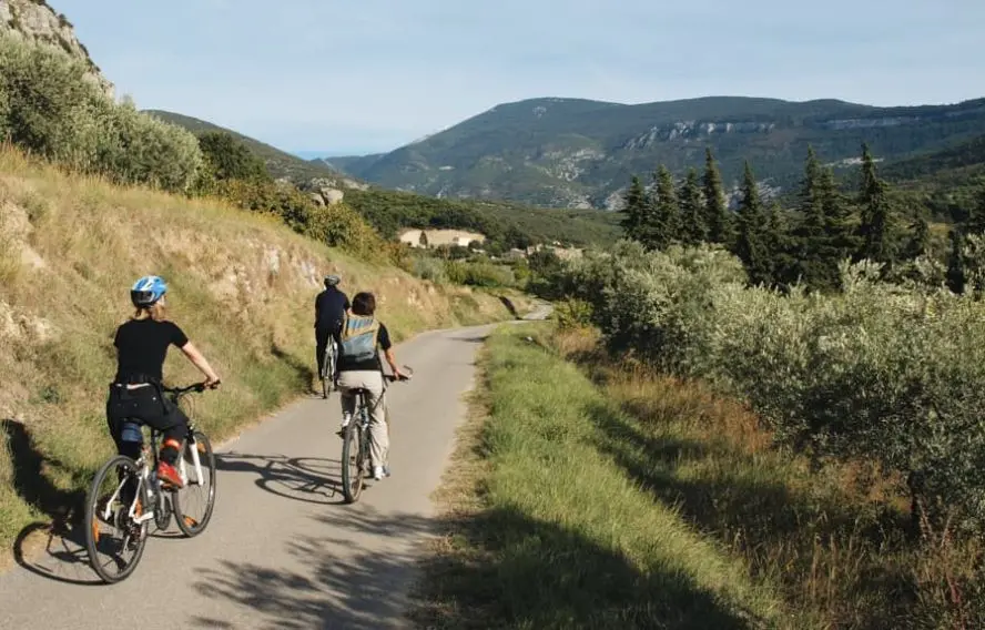 Tour du Lubéron à vélo électrique
