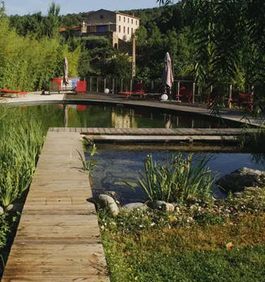 detente-piscine-exterieur-hecolodge