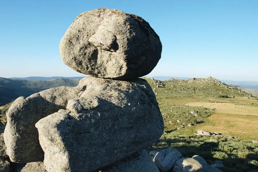 P. Saintjean Rochers granitiques du Mont Lozère