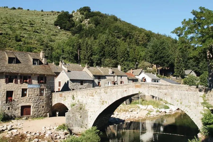 P. Saintjean Arrivée au Pont de Montvert