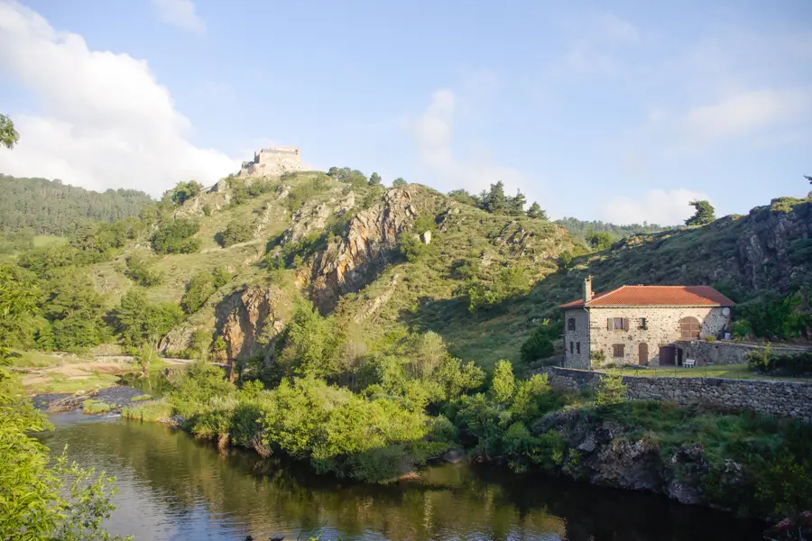 P. Saintjean Village du Goudet