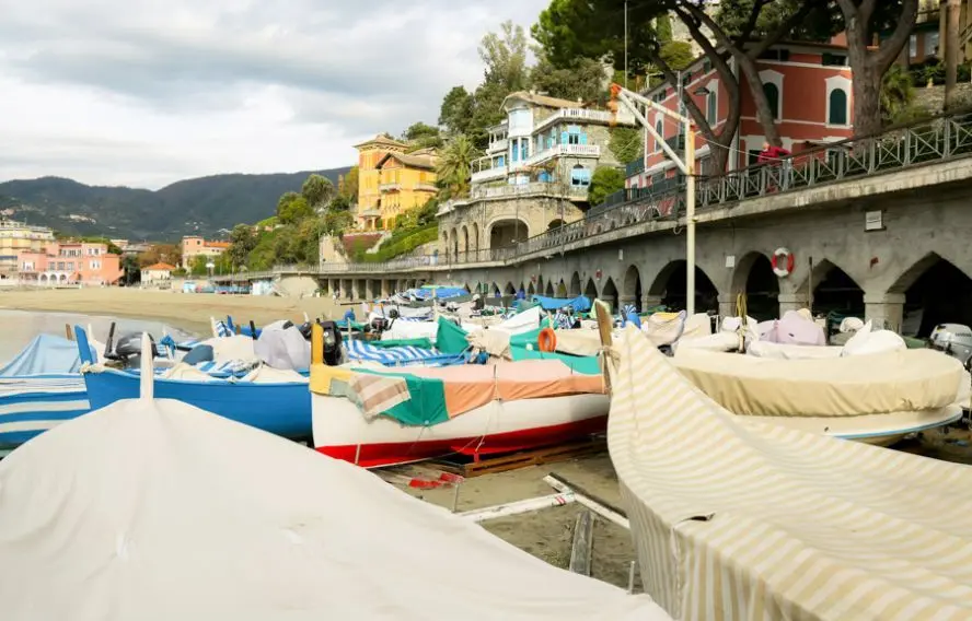 Traversée du village de Levanto