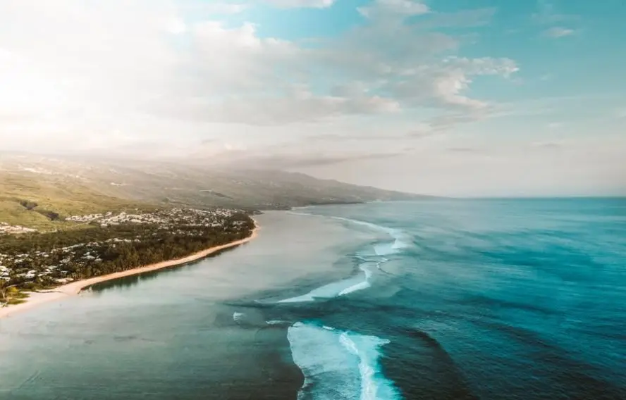 Plage et lagon de l'île de la Réunion