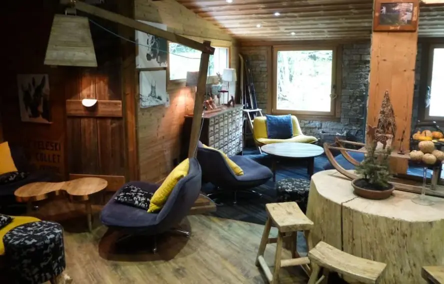 Confortable salon de votre hébergement dans les Vosges