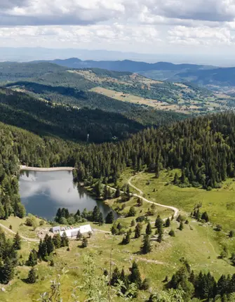 lac-des-truites-gazon-du-faing