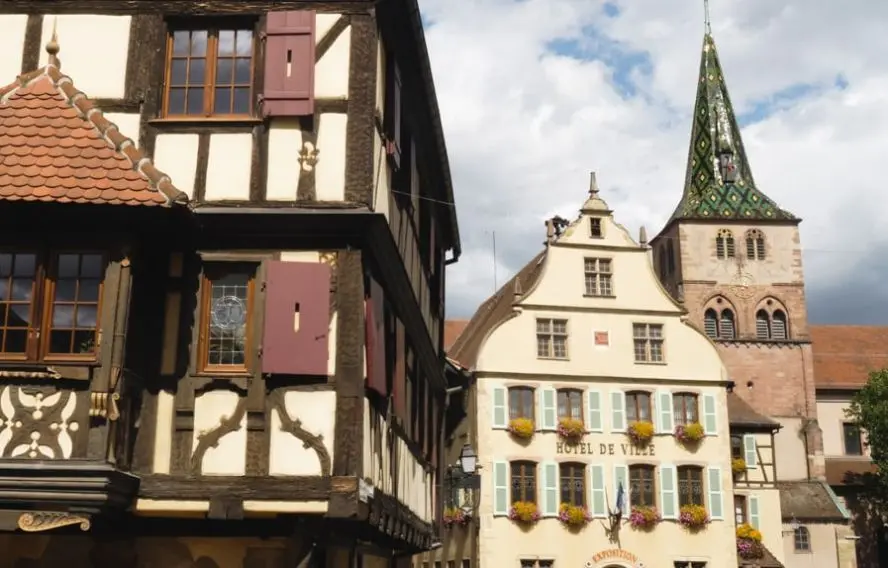  - Villages médiévaux et châteaux forts d\'Alsace