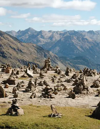ecrins-cairn-hautes-alpes