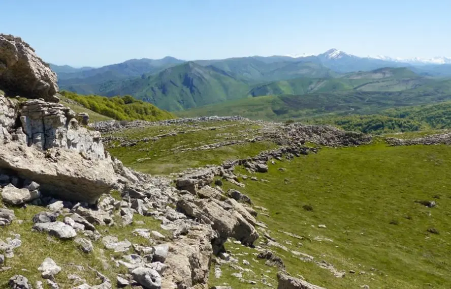Panorama sur les Pyrénées