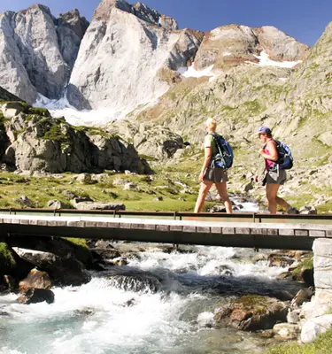 pont-face-au-vignemale