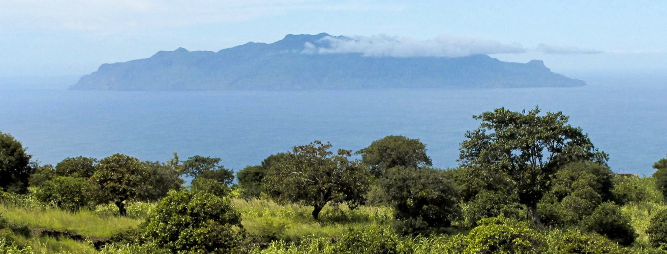 archipel-cap-vert-brava-vue-sur-fogo