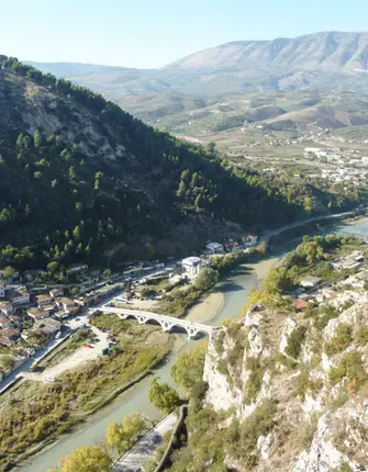 cotes-montagnes-et-merveilles-albanaises