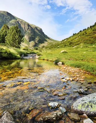 samuele-gallini-adobestock lacs-et-jardins-fleuris-andorre