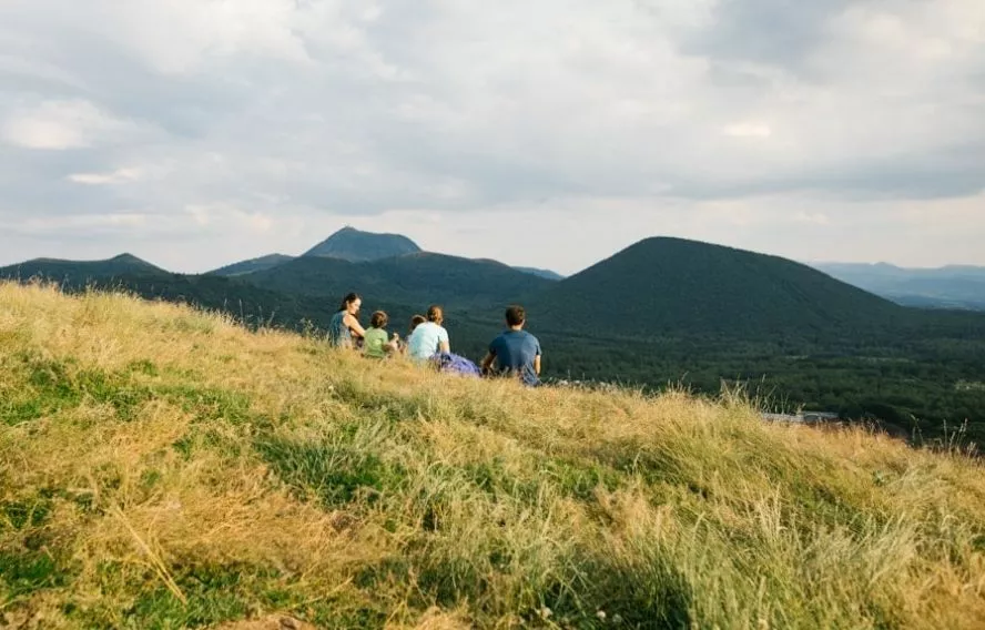 F. Voileau Panorama a 360° sur la Chaîne des Puys classé Patrimoine Mondiale à l'UNESCO