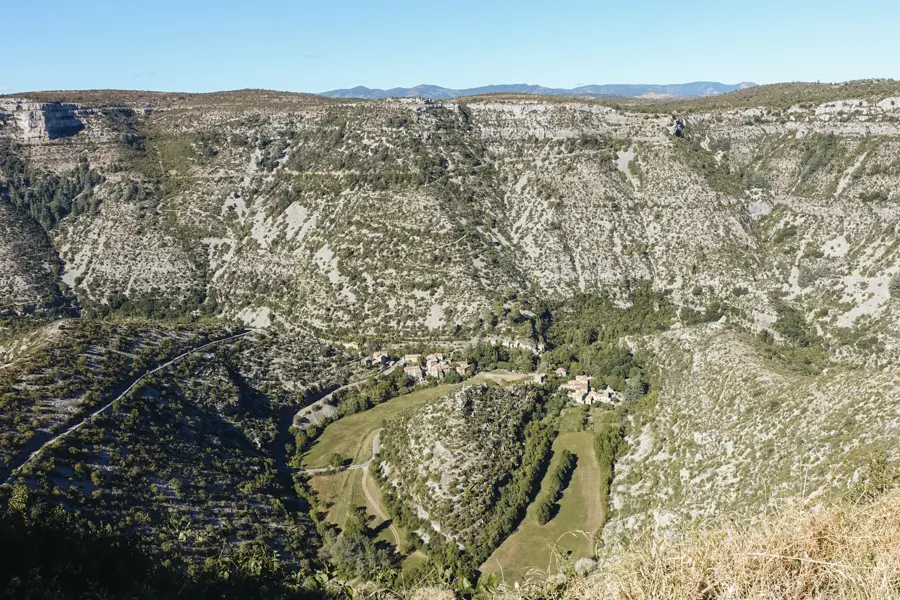 Étape au creux du cirque de Navacelles