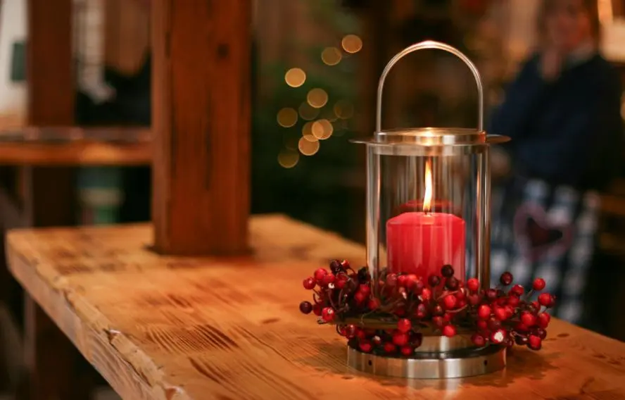 marianab-unsplash Ambiance hivernale dans un hôtel confortable