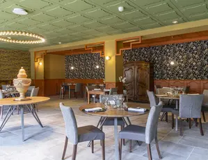 salle restauration hotel les florets