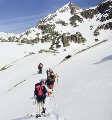 vallee-cauterets-hautes-pyrenees-raquettes-neige