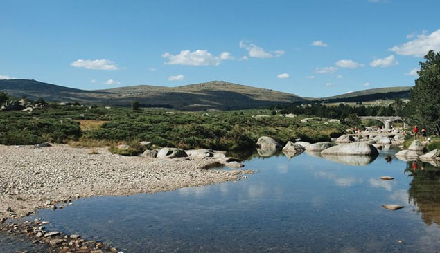 Le pont et les sources du Tarn sur le Mont Lozère