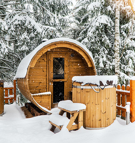 Sauna Finlandais au coeur de l'hiver - Glib Albosky unsplash