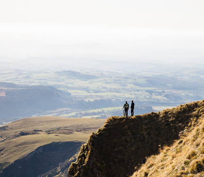 randonneurs dans le massif du sancy