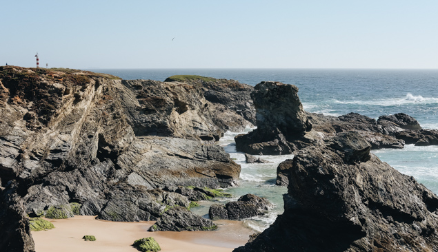 falaises côtières au Portugal