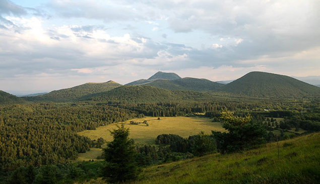 panorama de la Chaîne des Puys