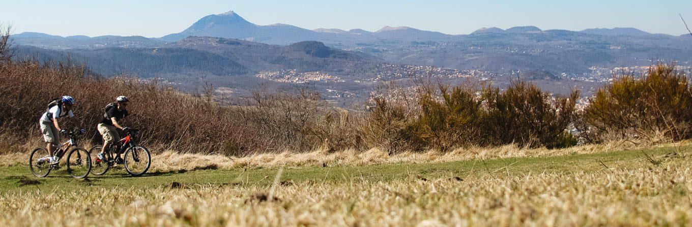 Voyage à vélo - Auvergne : La chaîne des Puys à VTT
