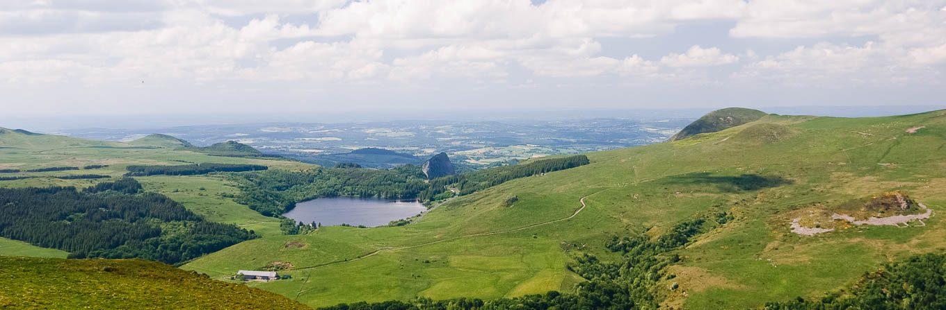 Voyage en Arctique - France : Marche nordique sur les volcans d\'Auvergne