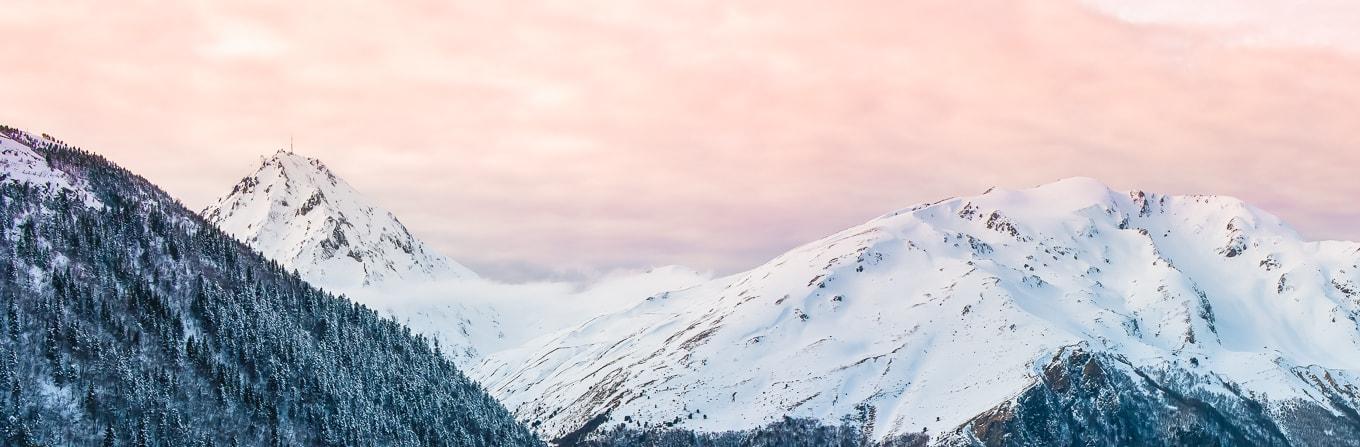 Voyage à la neige : Vallée d\'Ossau, au pied du Pic du Midi de Bigorre