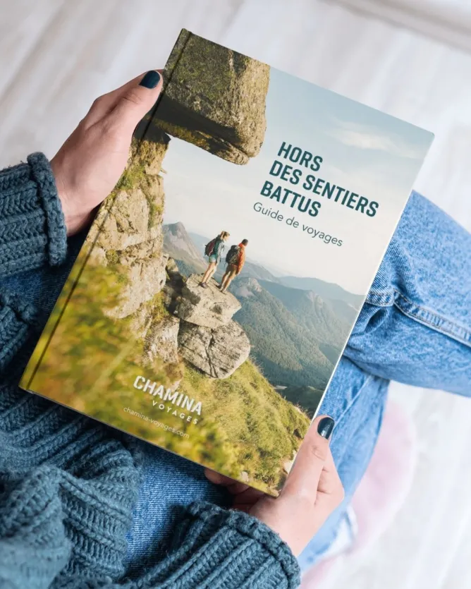 guide hors des sentiers battus - édition 2025