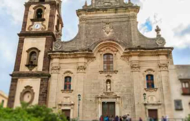 cathedrale_san_bartolomeo_lipari_iles_eoliennes