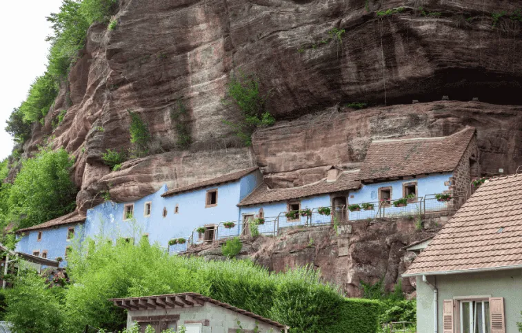 habitations troglodytiques de Graufthal, Grande Traversee des Vosges, GR5