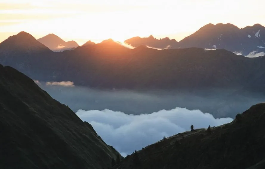 soleil-sommets-montagne-pyrenees-centrales-respyrenees